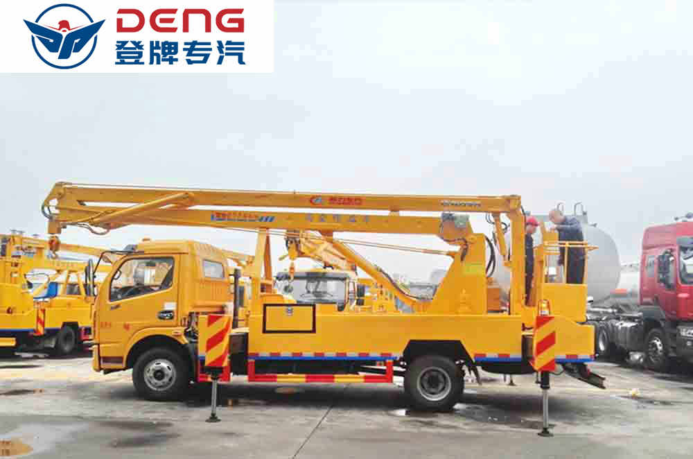 東風(fēng)D7多利卡18米高空作業(yè)車_10