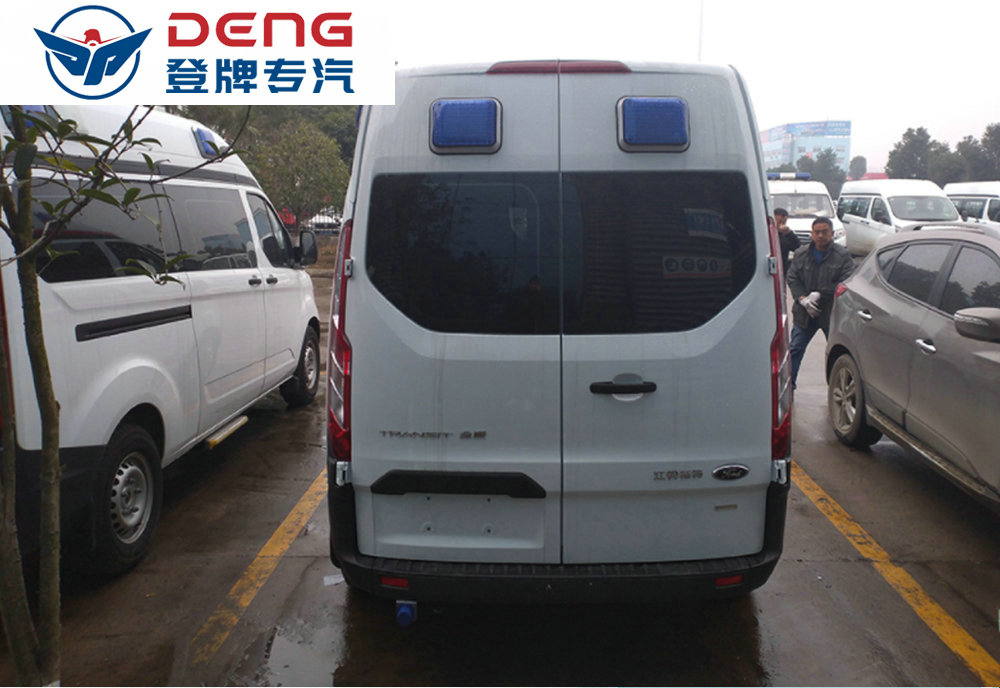 福特全順救護(hù)車(chē)_10